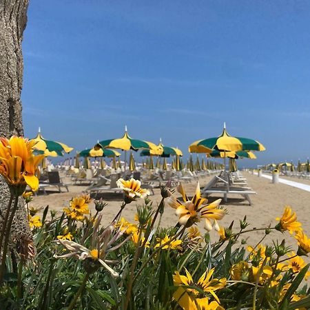 Rimini Bay Suites&Residence Экстерьер фото