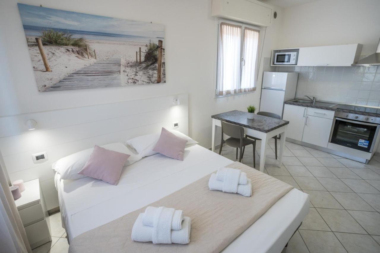 Rimini Bay Suites&Residence Экстерьер фото