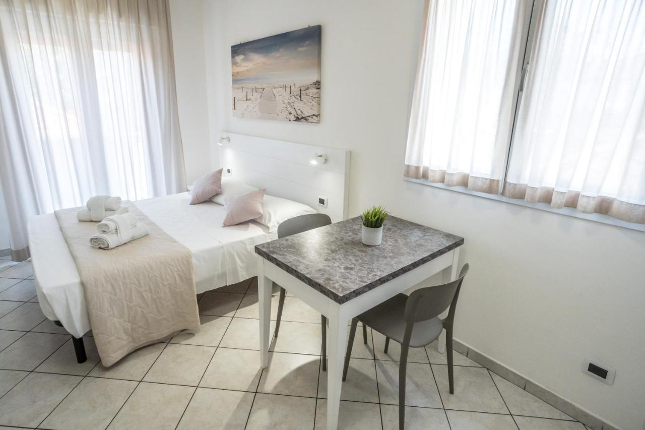 Rimini Bay Suites&Residence Экстерьер фото